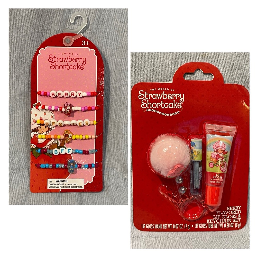 NEW Set World of Strawberry Shortcake‎ Berry Besties Lip Gloss Keychain Bracelet